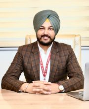 Dr. Vikasdeep Mann Dr. Vikasdeep Mann